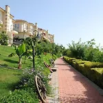 Villa Townhouse With Bath And Fireplace Alanya