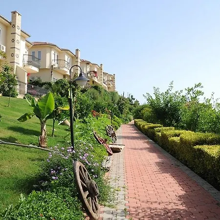 Willa Townhouse With Bath And Fireplace Alanya